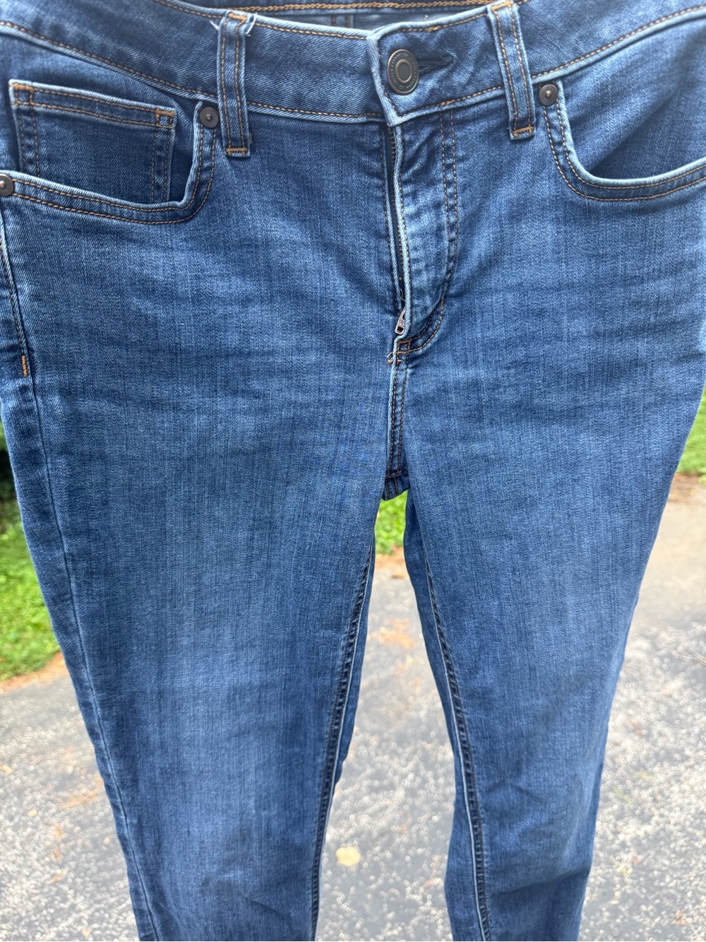 Lauren Conrad size 8 skinny crop raw hem excellent condition
